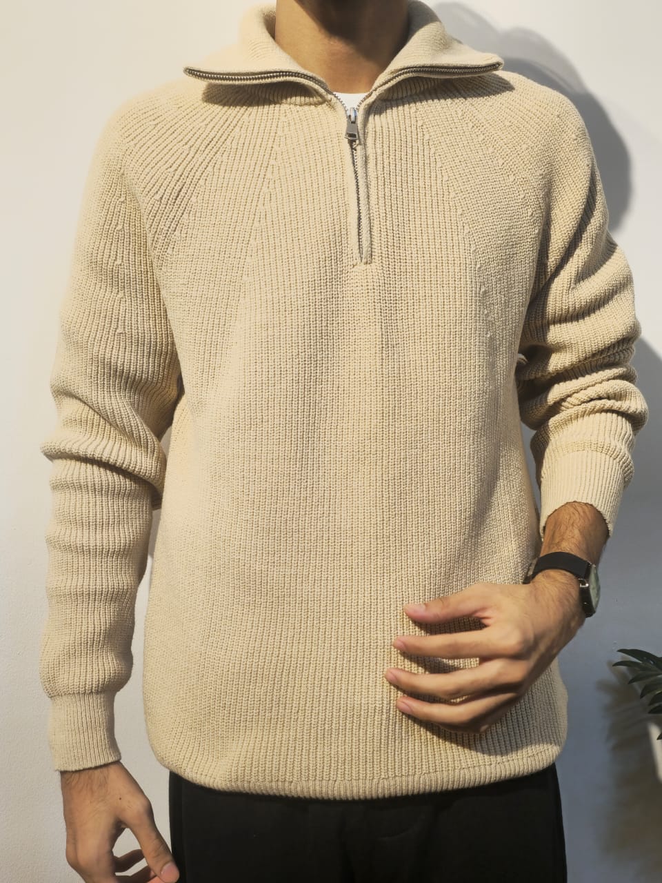 KNITWEAR