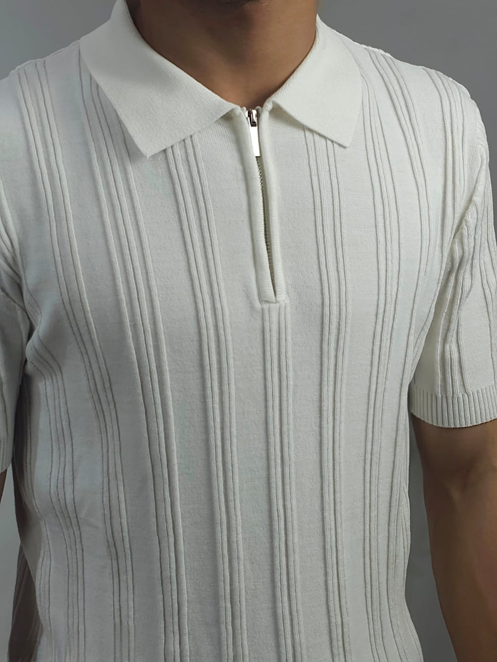 Men’s Signature Ribbed Knit Zip Polo – Tailored Fit